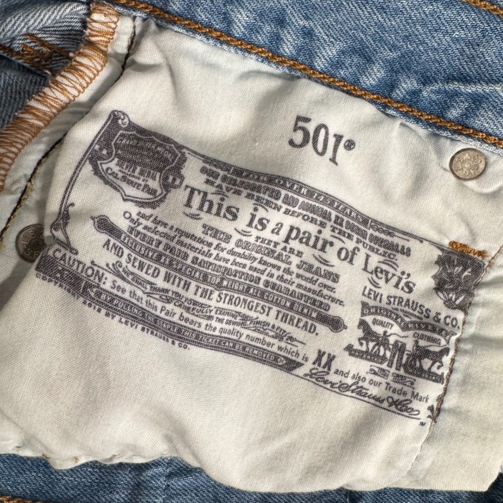 Levi's 501 Original High Rise Distressed Denim Shorts Medium Wash Size 25 - Picture 7 of 10